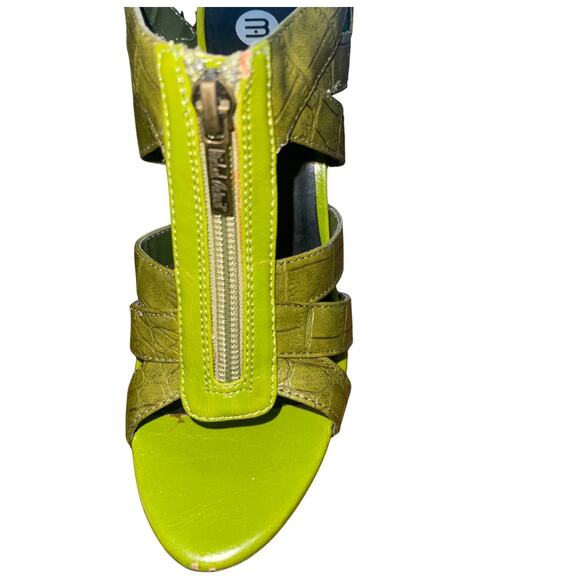 Michael Antonio Joleen Green Croc T Strap High Heels Stiletto Size 6.5 NWT - Picture 7 of 8